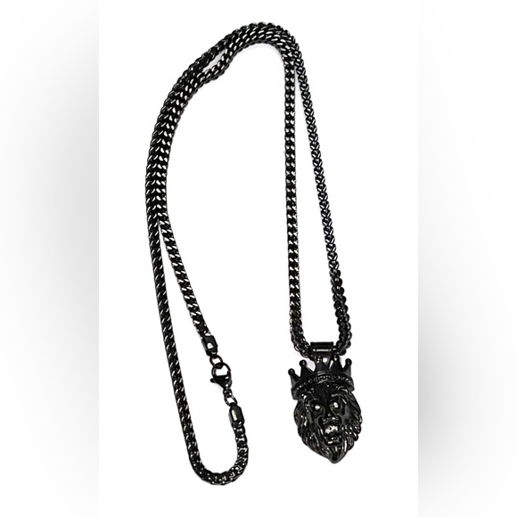 Men’ Chain with Lion Pendant - Picture 4 of 11